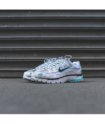 Nike WMNS P-6000 - White / Black / Metallic Silver / Light Aqua rembourrage situé sous