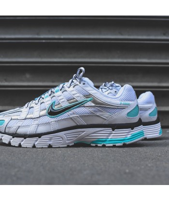 Nike WMNS P-6000 - White / Black / Metallic Silver / Light Aqua rembourrage situé sous