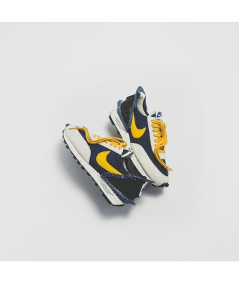 Nike x Undercover WMNS Daybreak - Obsidian / Gold Dart / Sail prix pour 