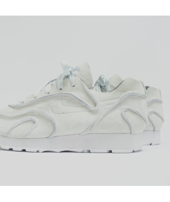 Nike WMNS Outburst Decon - Ghost Aqua / White brillant des détails fins