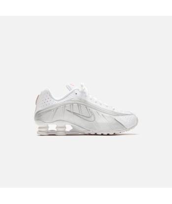 Nike WMNS Shox R4 - White / Metallic Silver / Max Orange / White d'Europe débarque