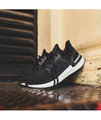 adidas Originals WMNS UltraBoost 19 - Core Black / White de la marque