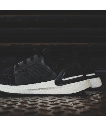 adidas Originals WMNS UltraBoost 19 - Core Black / White de la marque