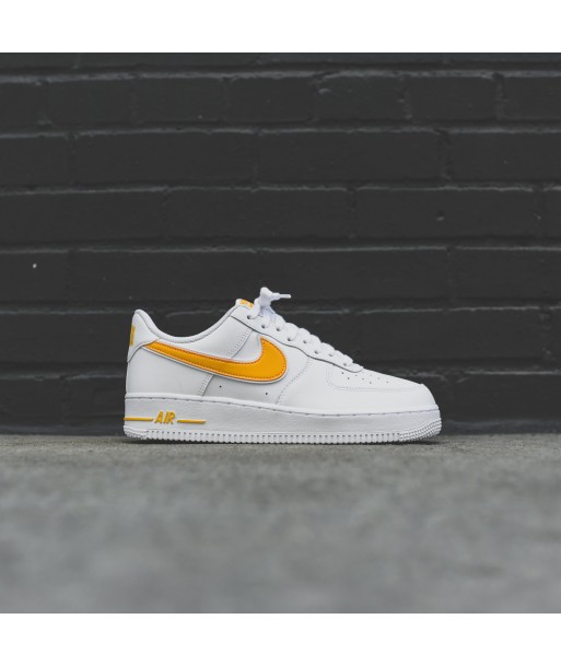 Nike Air Force 1 '07 3 - White / University Gold sur le site 