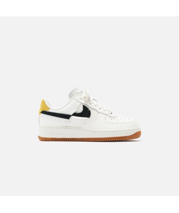 Nike WMNS Air Force 1 '07 LXX - Sail / Black / Chrome Yellow / White Profitez des Offres !