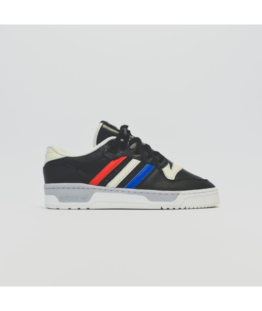 adidas Rivalry Low PFW - Core Black / Cloud White / Cream White en linge