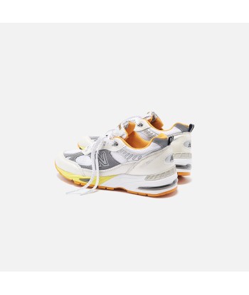 New Balance x Aries Arise WMNS Made in UK 991 - Silver / White / Orange offre 