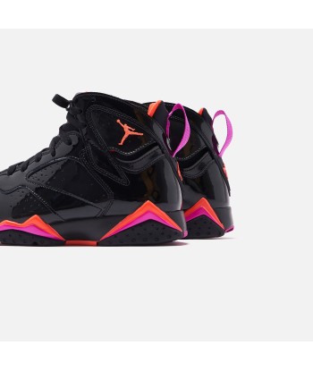 Nike WMNS Air Jordan 7 Retro - Black / Bright Crimson / Anthracite rembourrage situé sous