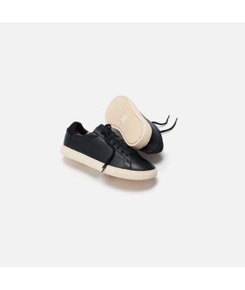 Clae Bradley Essentials Milled Leather - Black de l' environnement