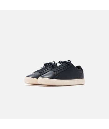 Clae Bradley Essentials Milled Leather - Black de l' environnement