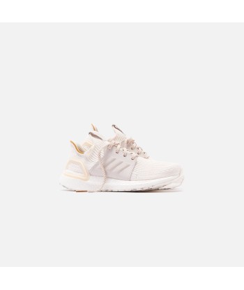 adidas Consortium x Universal Works UltraBOOST 19 - Winter White / Bone White / Glacier ouvre sa boutique