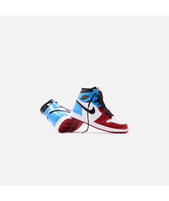 Nike Air Jordan 1 Retro High OG Fearless - White / Black / University Blue / Varsity Red Venez découvrir notre 