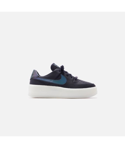 Nike WMNS Air Force 1 Sage Low LX - Oil Grey / Blank White le des métaux précieux