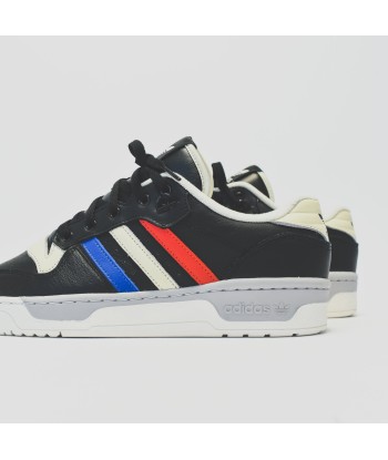 adidas Rivalry Low PFW - Core Black / Cloud White / Cream White en linge