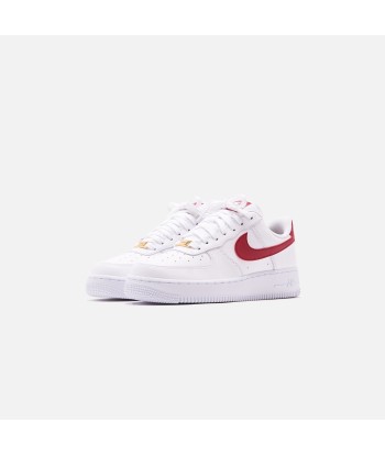 Nike WMNS Air Force 1 '07 Low - White / Noble Red la chaussure