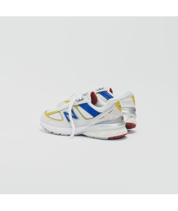 New Balance WMNS Made in USA 990 V5 - Nimbus Cloud / Team Red livraison gratuite