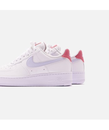 Nike WMNS Air Force 1 - White / Ghost Desert Berry Fin de série