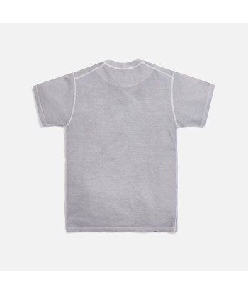 Stone Island Garment Dyed Tee - Dust brillant des détails fins