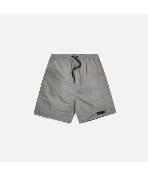 Perks and Mini Action Snap Shell Shorts - Silver plus qu'un jeu 