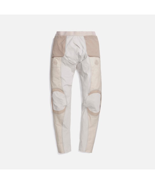 6 Moncler x 1017 Alyx 9SM Patchwork Pocket Leggings - Camel ouvre sa boutique