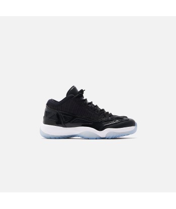 Nike Air Jordan 11 Retro Low LE - Black / Concord White est présent 